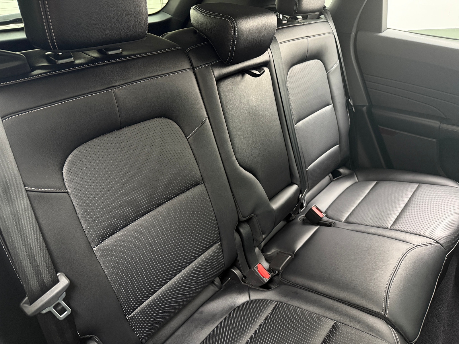 Thumbnail: 2021 Ford Escape - 5