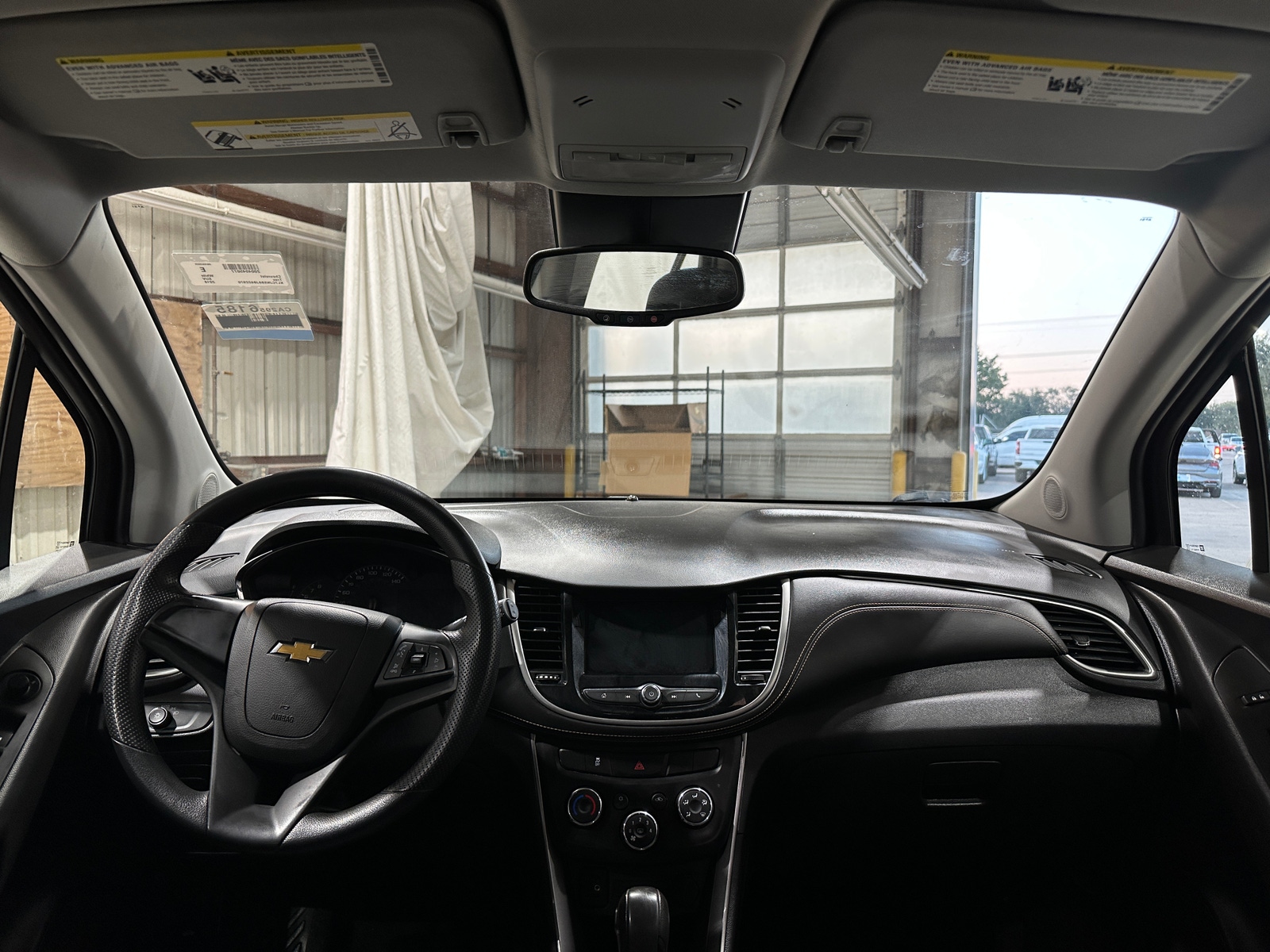 Thumbnail: 2018 Chevrolet Trax - 3