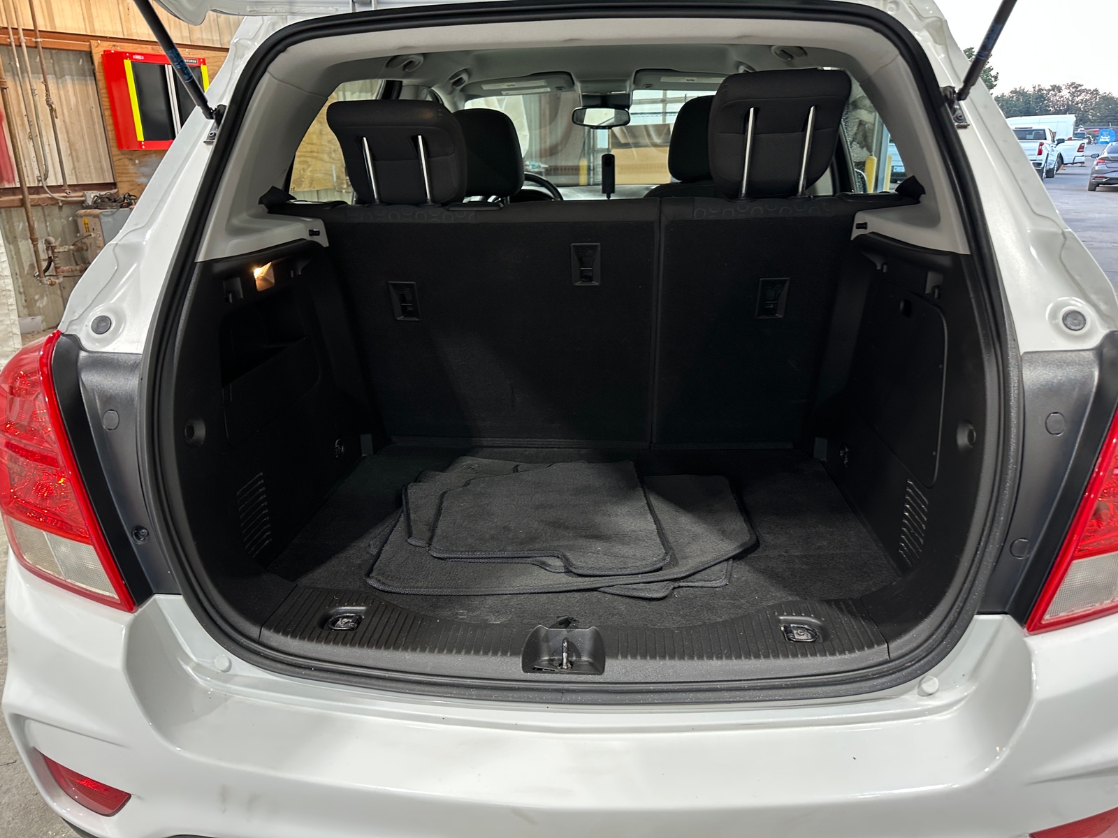 Thumbnail: 2018 Chevrolet Trax - 7
