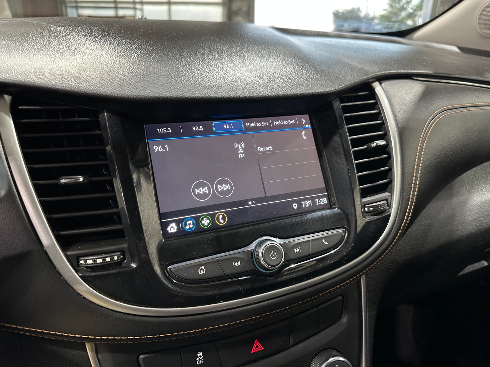 Thumbnail: 2018 Chevrolet Trax - 4
