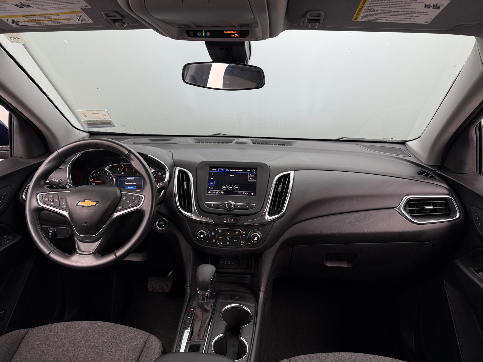 Thumbnail: 2022 Chevrolet Equinox - 3