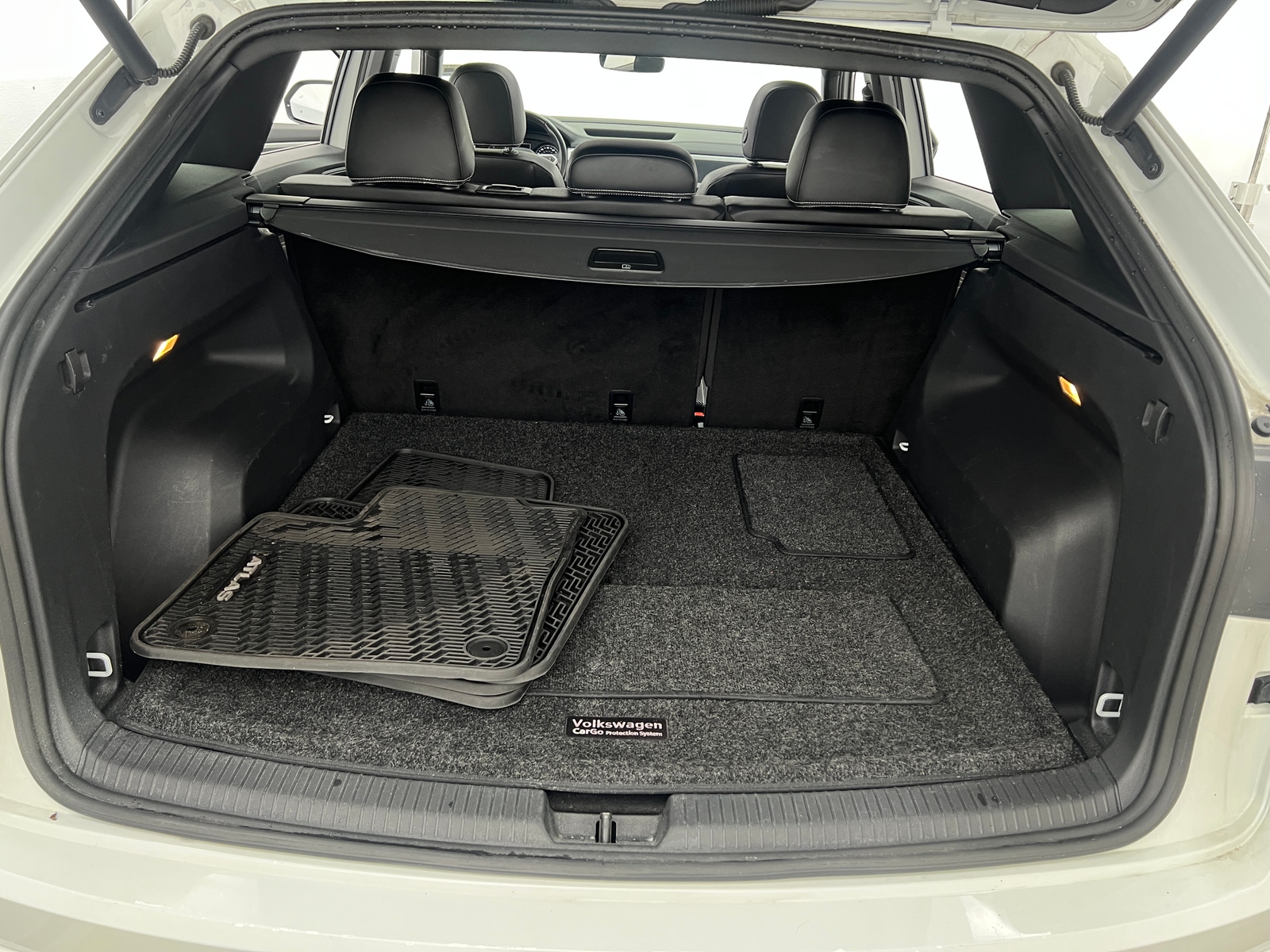 Thumbnail: 2021 Volkswagen Atlas - 6