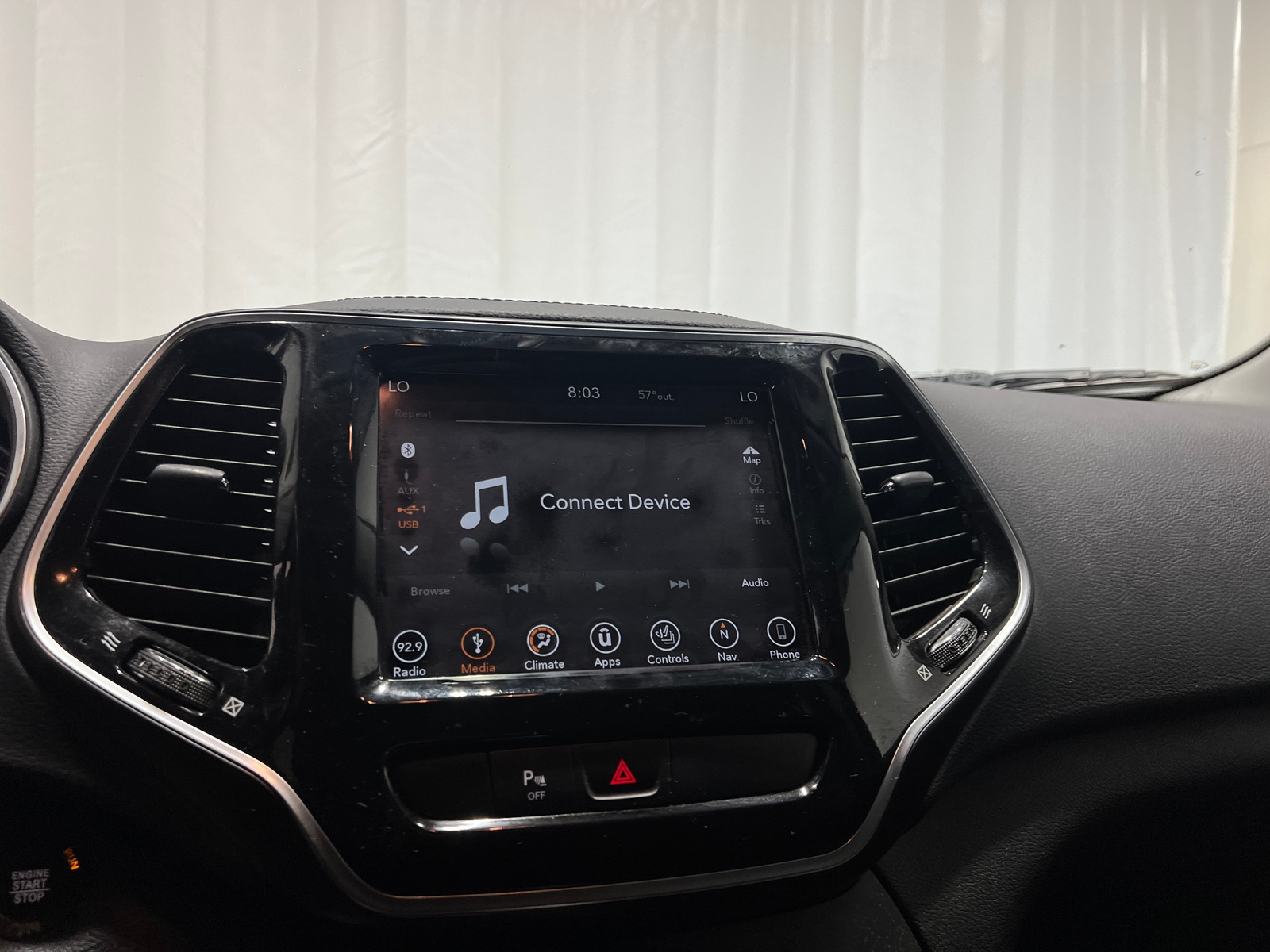 Thumbnail: 2019 Jeep Cherokee - 3