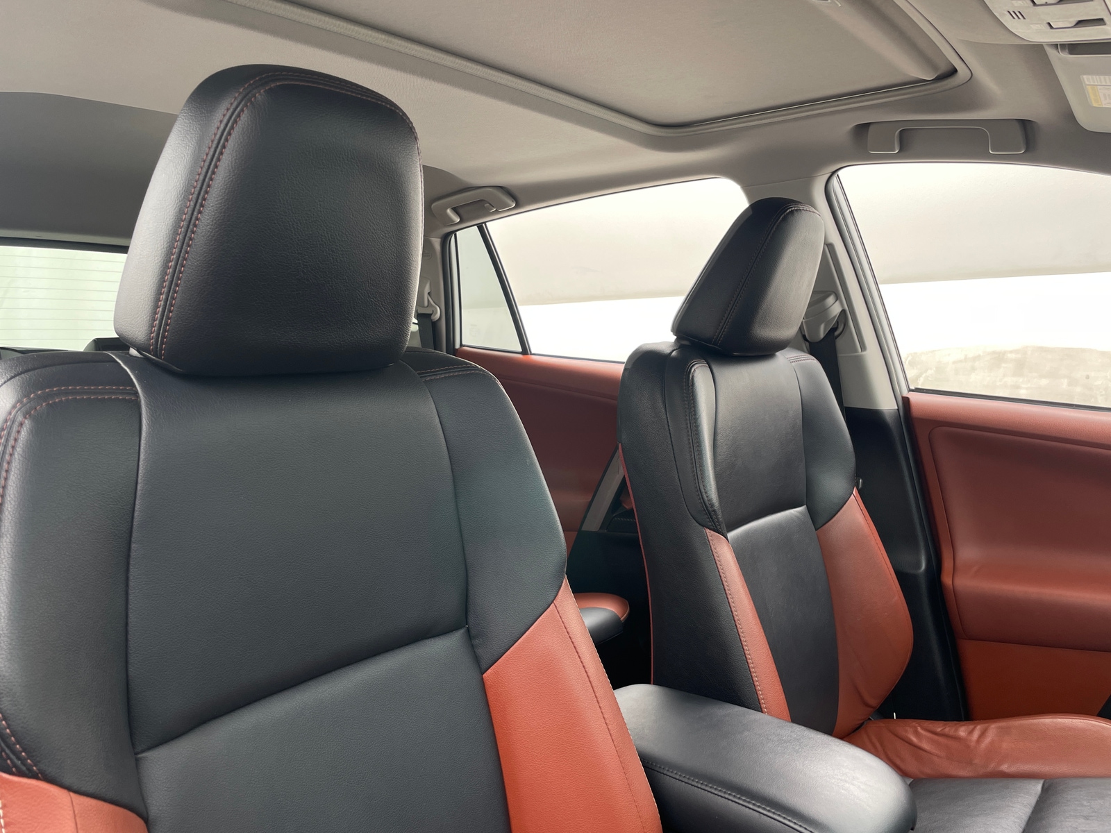 Thumbnail: 2013 Toyota RAV4 - 2