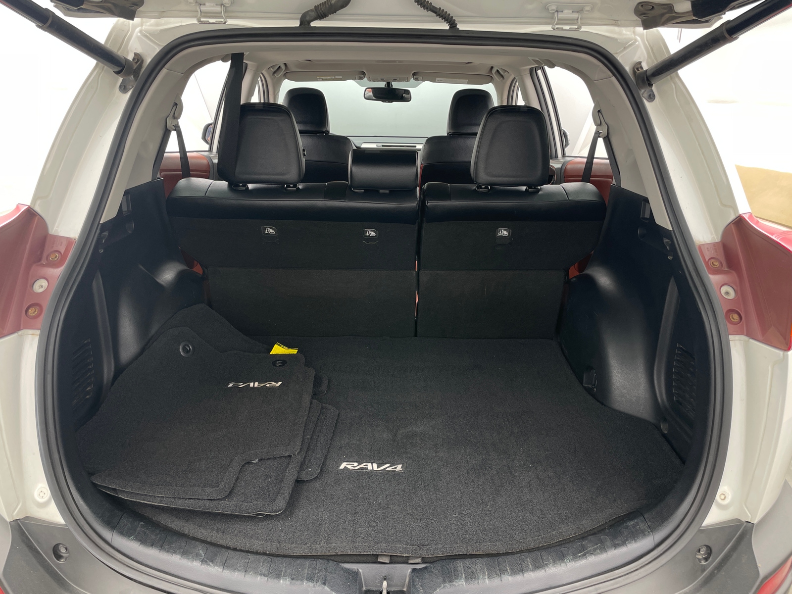 Thumbnail: 2013 Toyota RAV4 - 7
