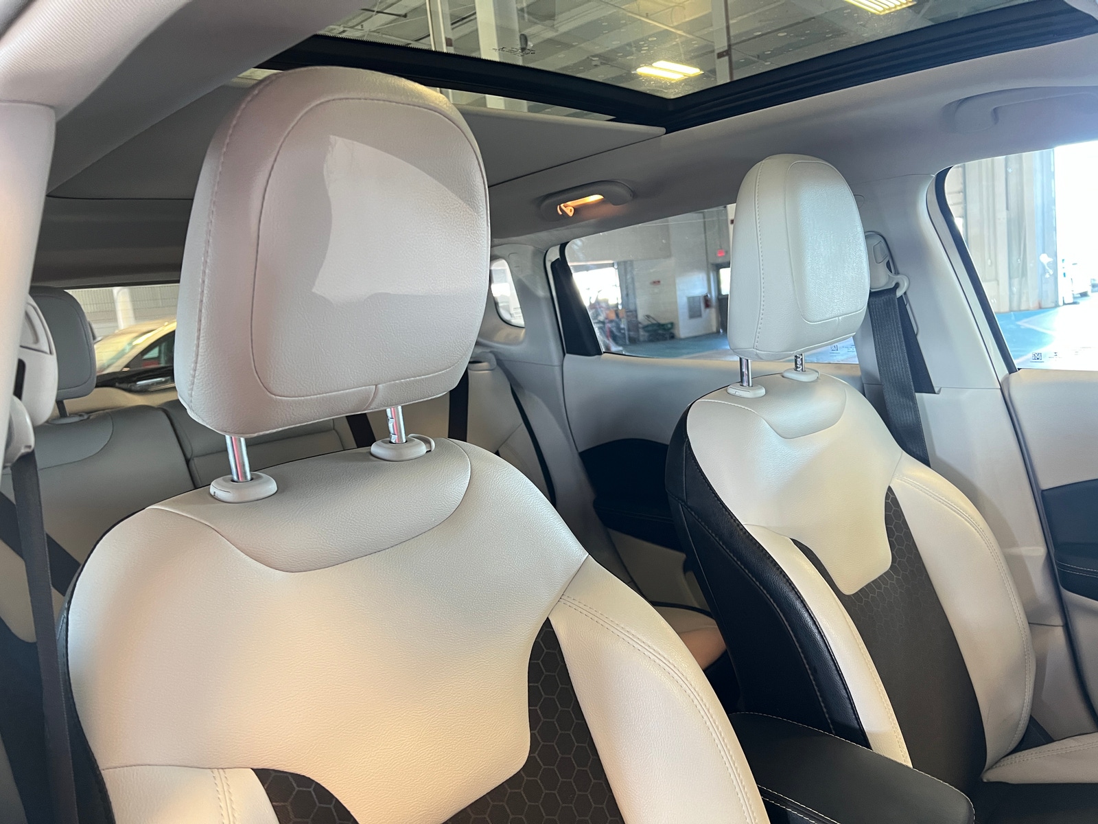 Thumbnail: 2019 Jeep Compass - 2