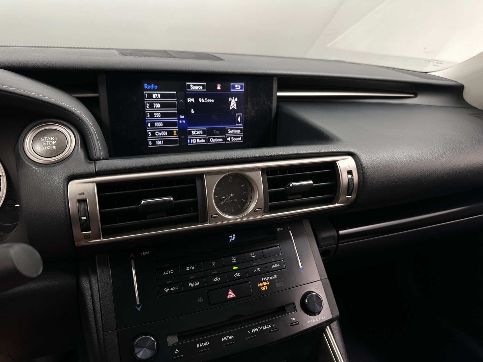 Thumbnail: 2014 Lexus IS - 3