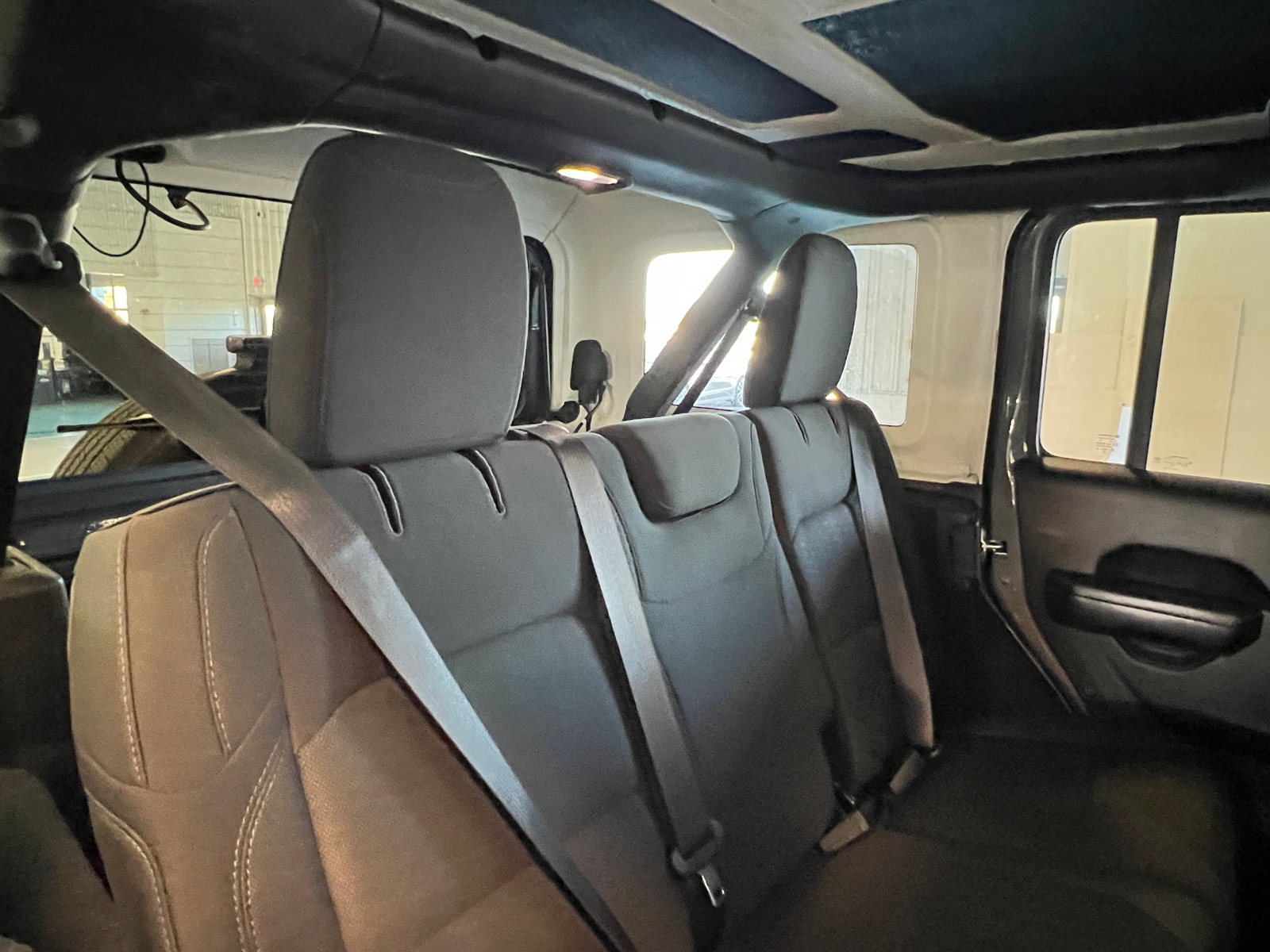 Thumbnail: 2018 Jeep Wrangler - 6