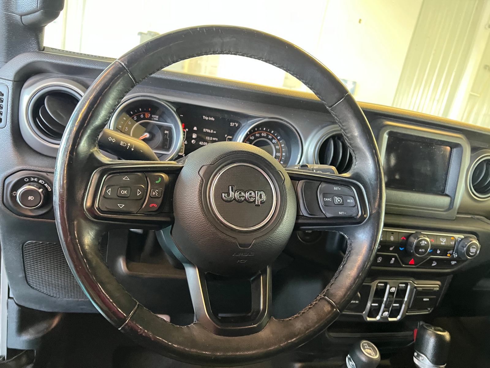 Thumbnail: 2018 Jeep Wrangler - 5