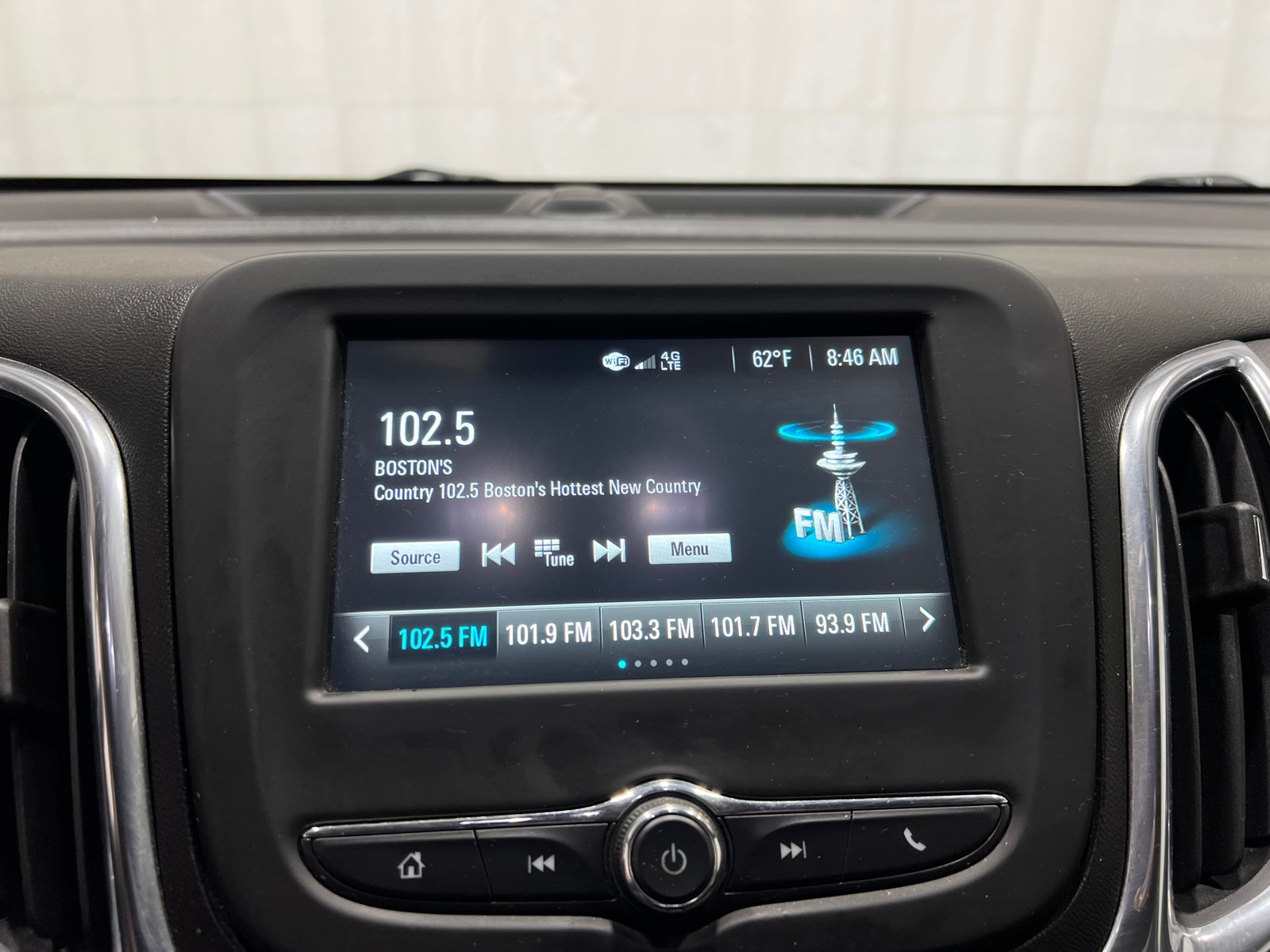 Thumbnail: 2018 Chevrolet Equinox - 4