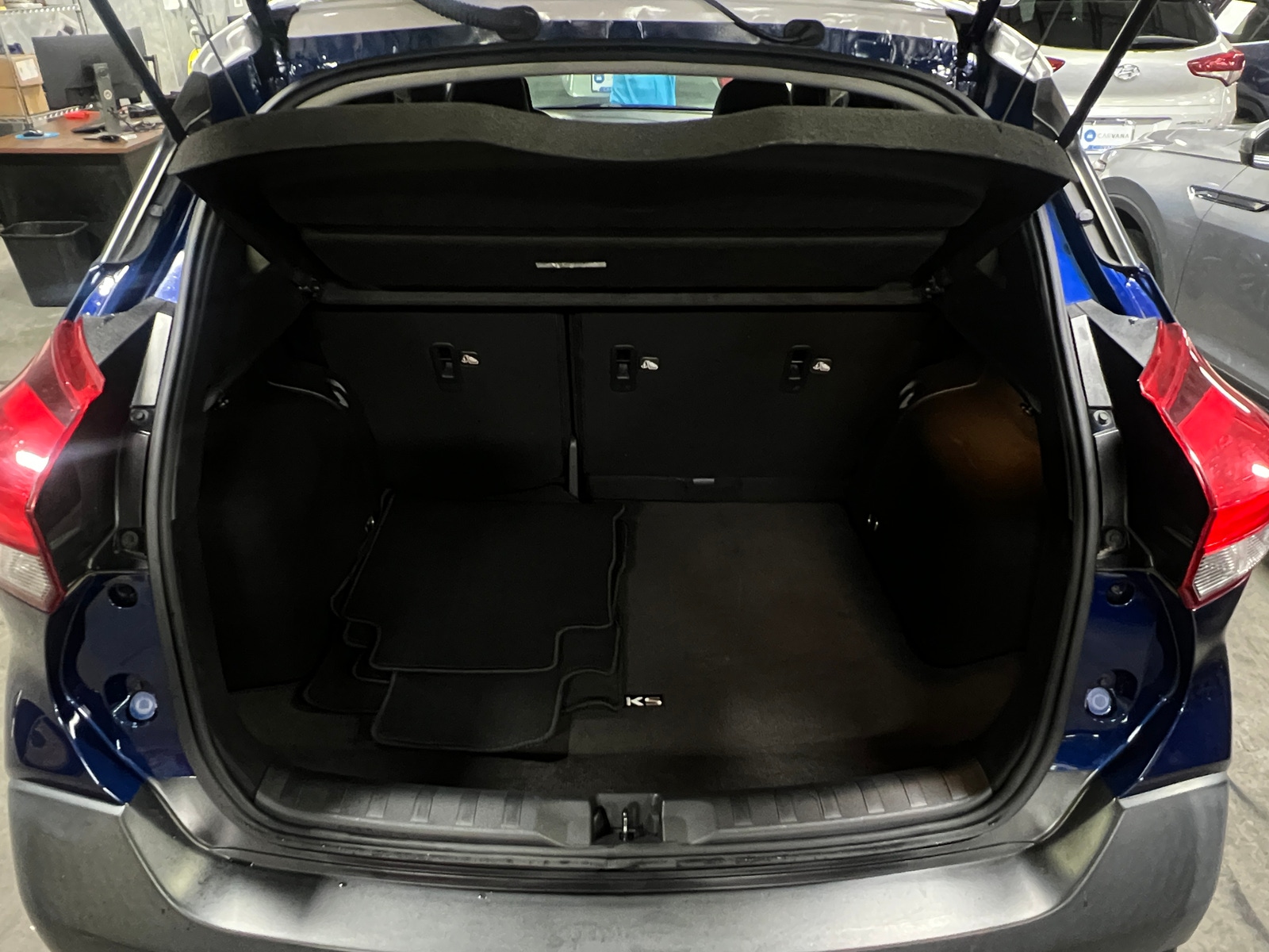 Thumbnail: 2019 Nissan Kicks - 6