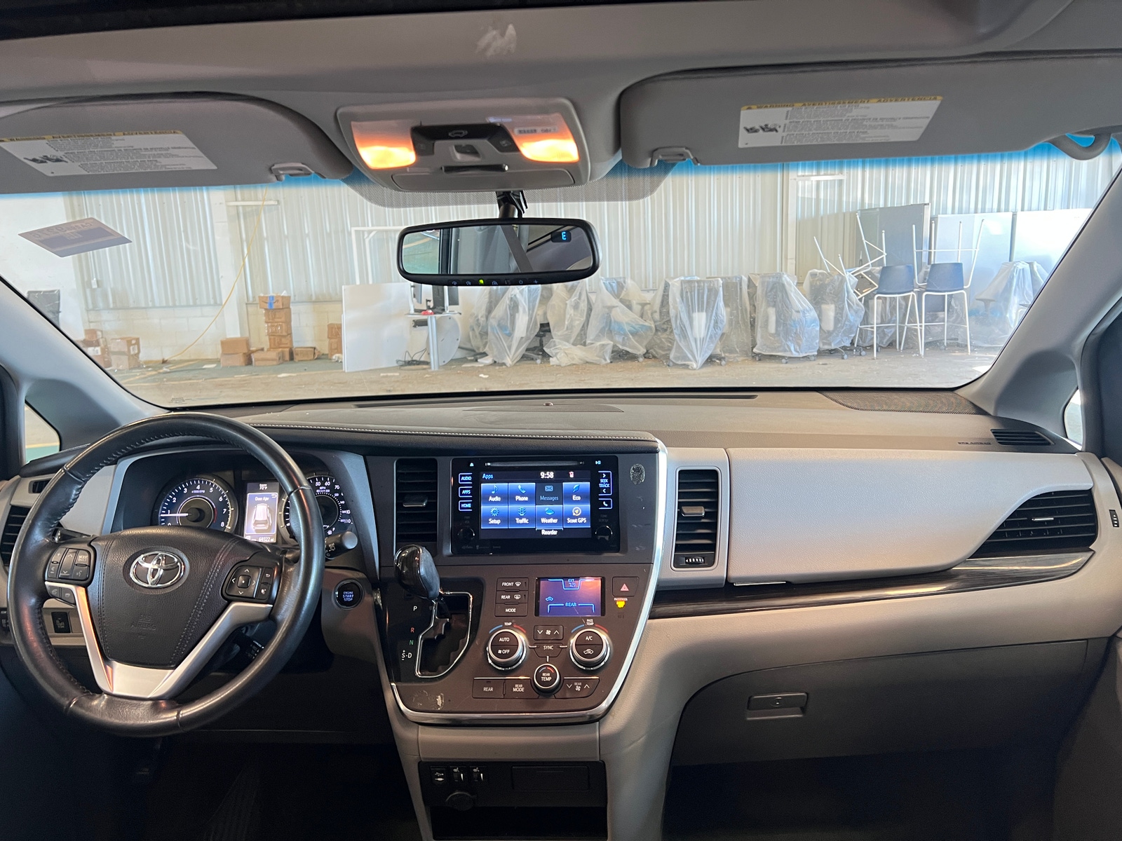 Thumbnail: 2016 Toyota Sienna - 3