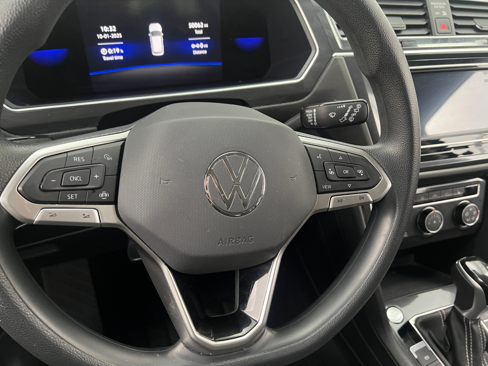 Thumbnail: 2022 Volkswagen Tiguan - 5