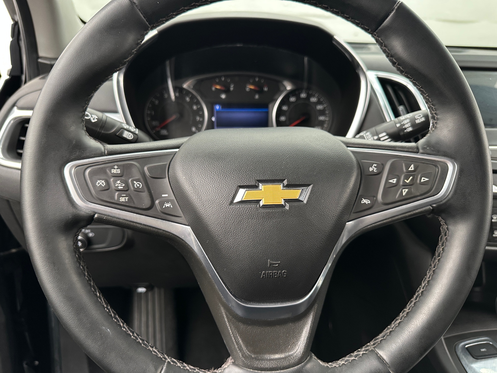 Thumbnail: 2023 Chevrolet Equinox - 5