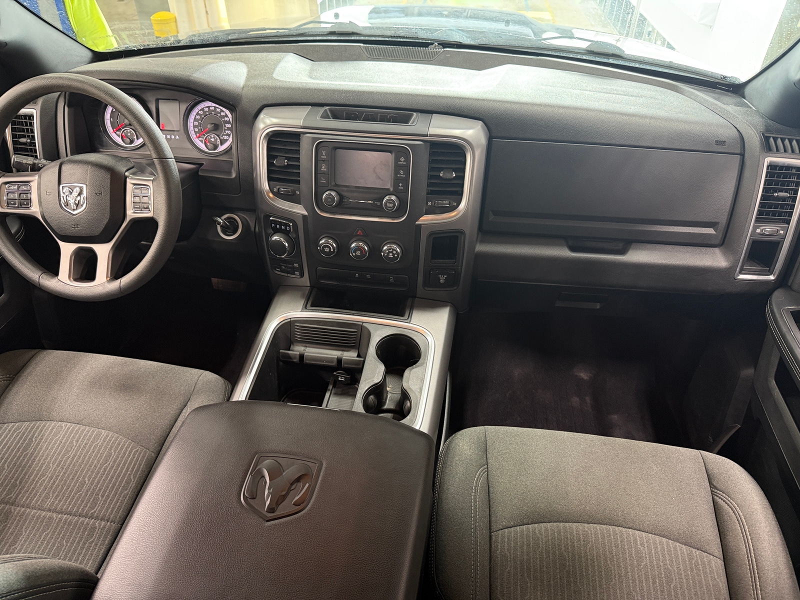 Thumbnail: 2022 RAM 1500 Classic - 3