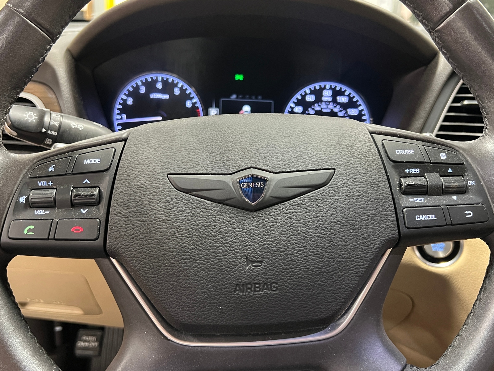 Thumbnail: 2015 Hyundai Genesis - 4