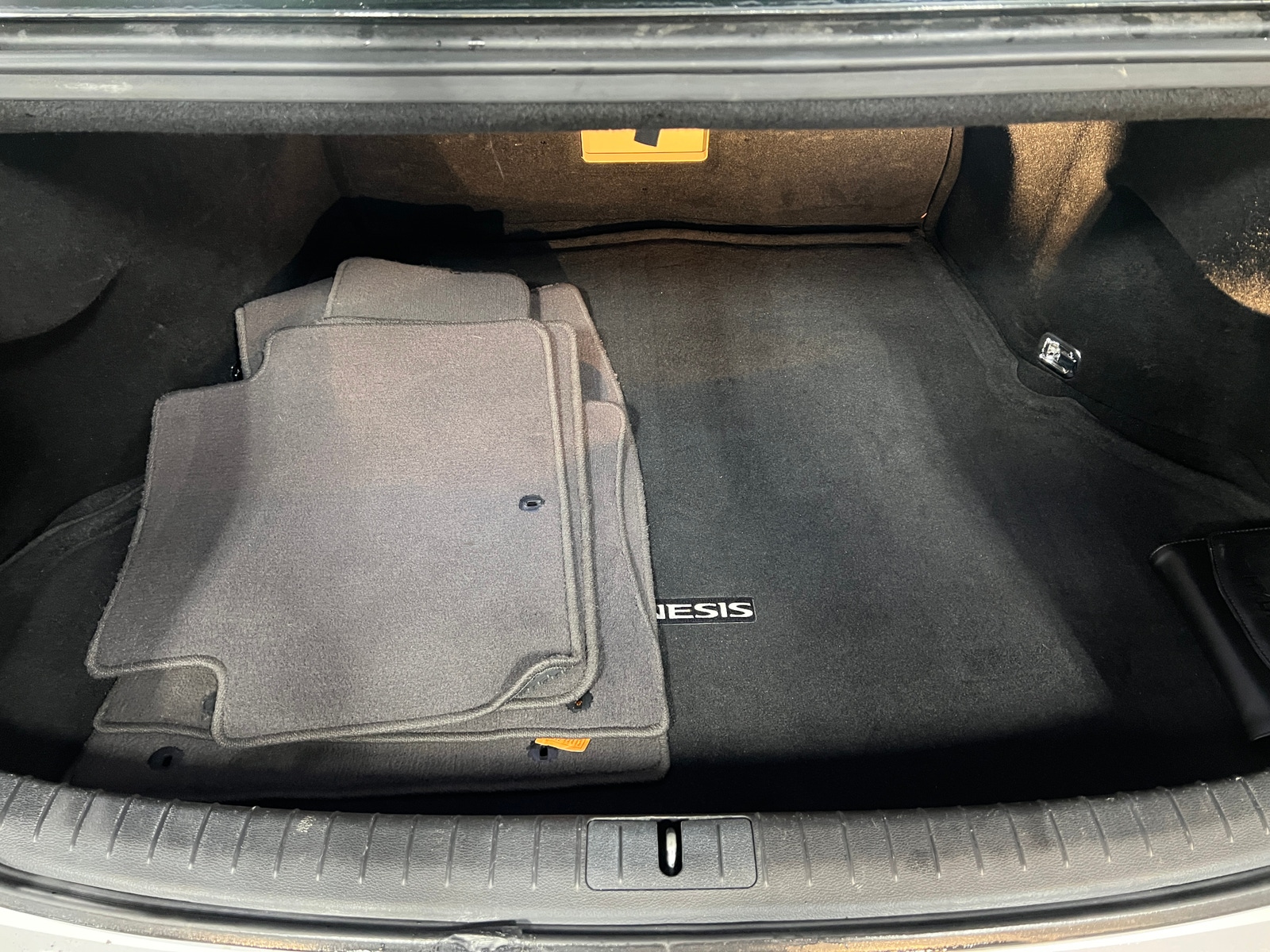 Thumbnail: 2015 Hyundai Genesis - 6