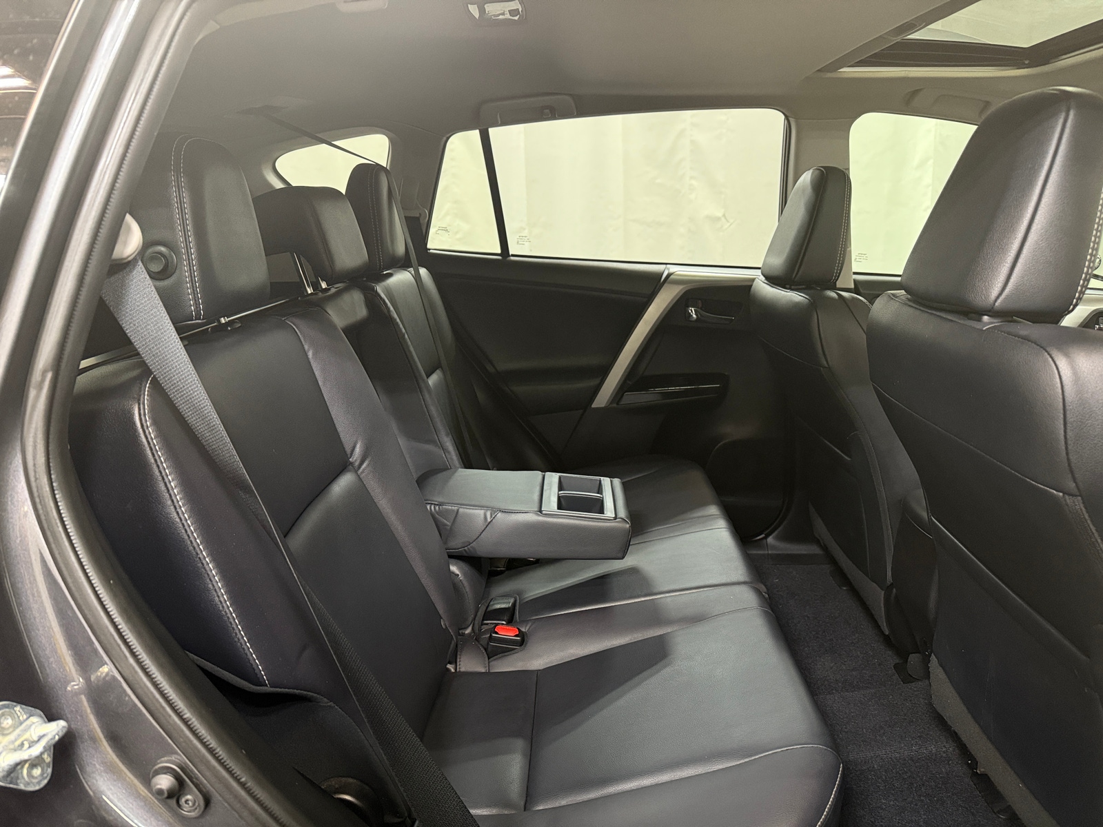 Thumbnail: 2016 Toyota RAV4 - 5