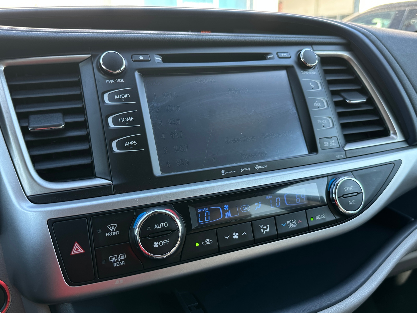 Thumbnail: 2017 Toyota Highlander - 3