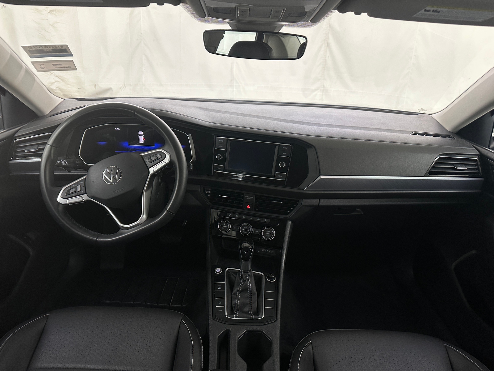 Thumbnail: 2024 Volkswagen Jetta - 2