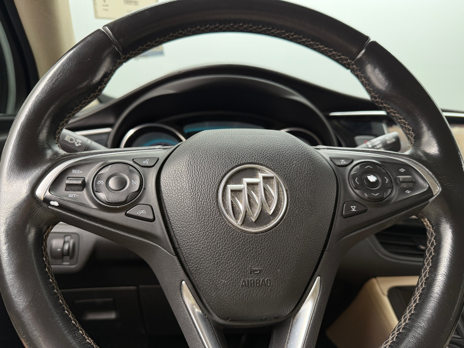 Thumbnail: 2017 Buick Envision - 5