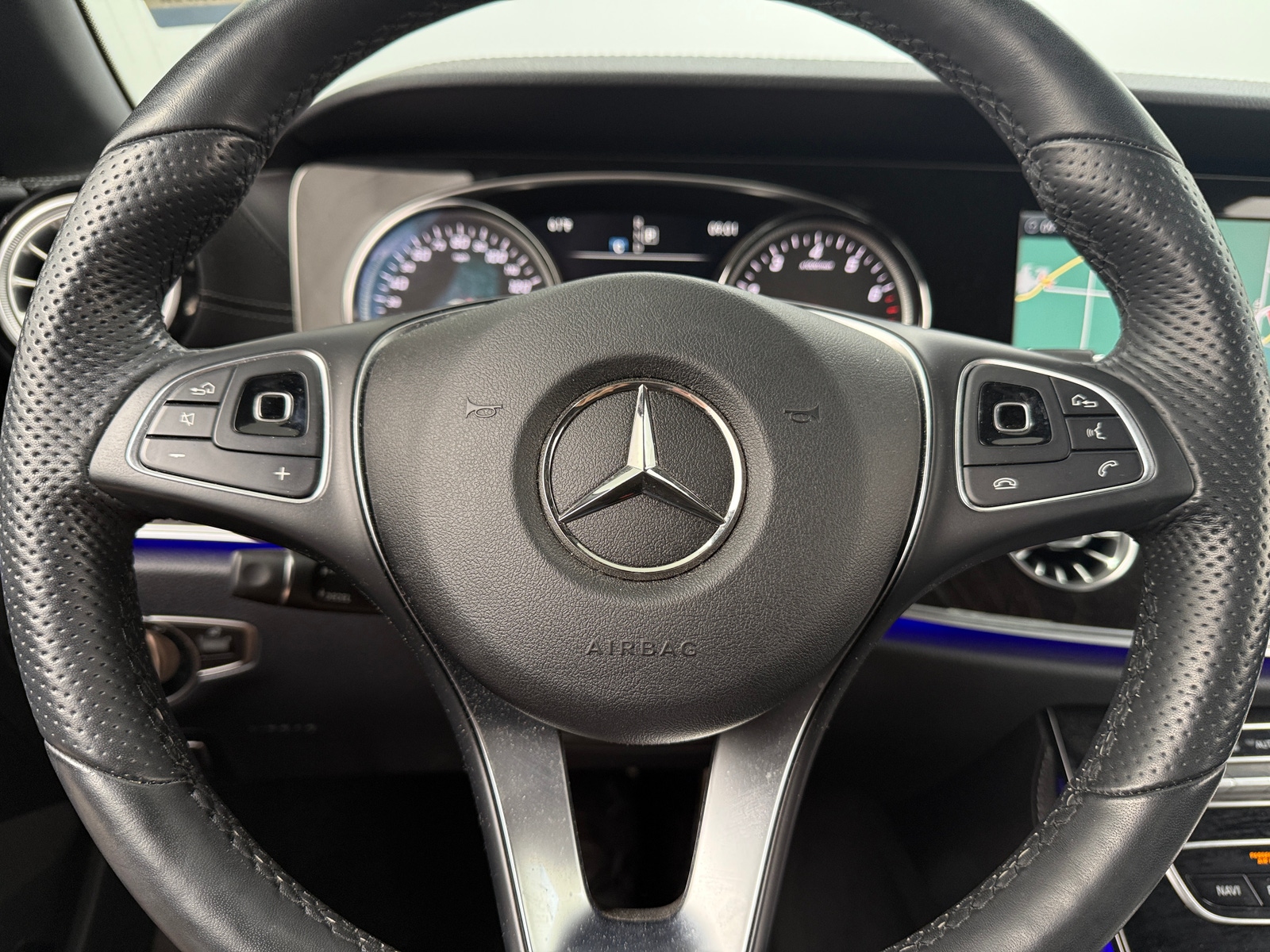 Thumbnail: 2018 Mercedes-Benz E-Class - 4