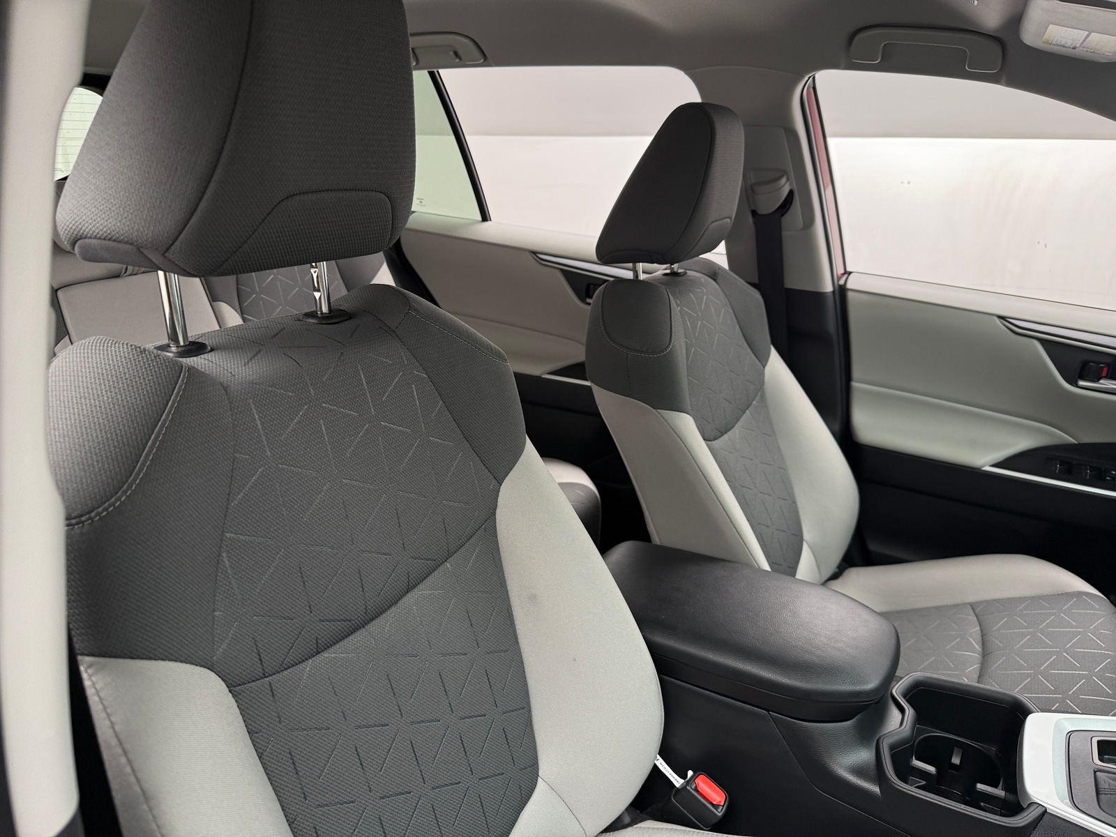 Thumbnail: 2025 Toyota RAV4 - 2
