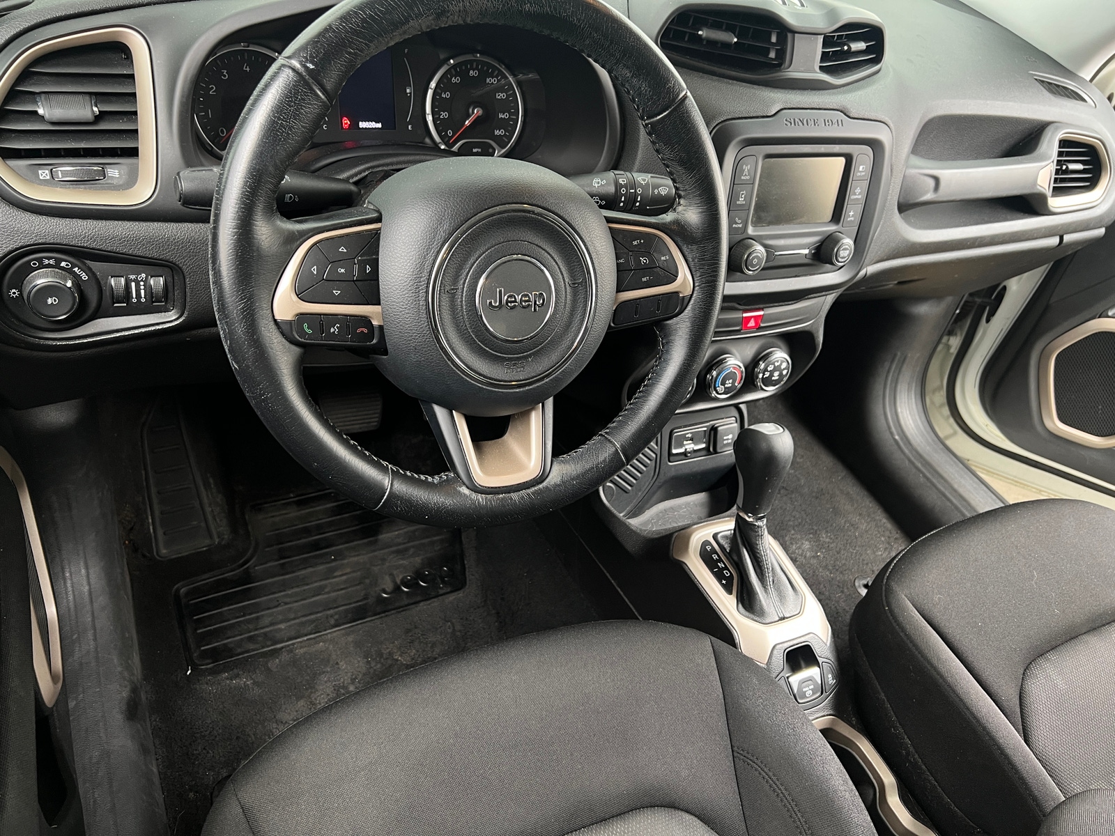 Thumbnail: 2017 Jeep Renegade - 3