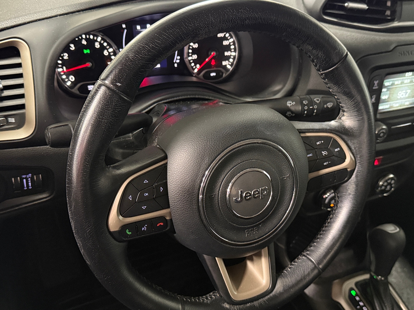 Thumbnail: 2017 Jeep Renegade - 5
