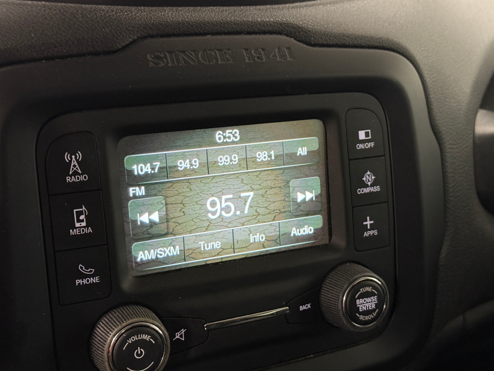 Thumbnail: 2017 Jeep Renegade - 4