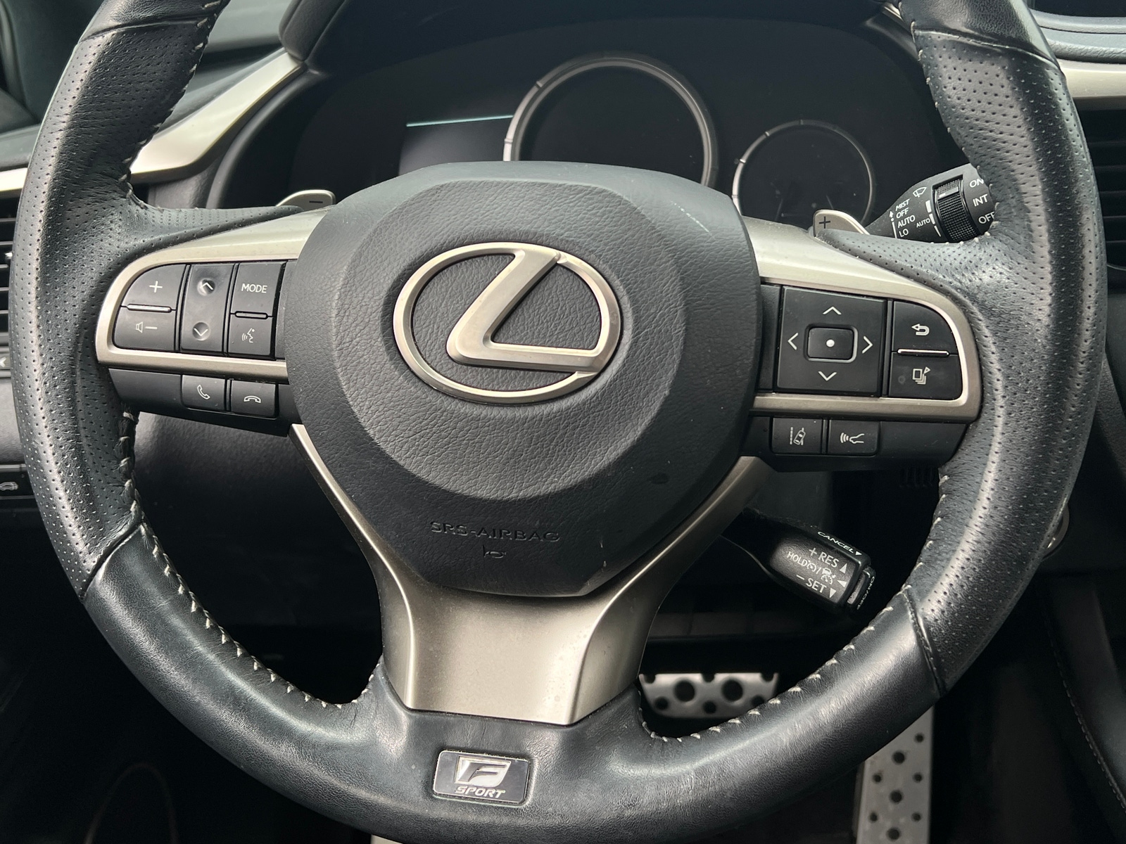 Thumbnail: 2020 Lexus RX - 4