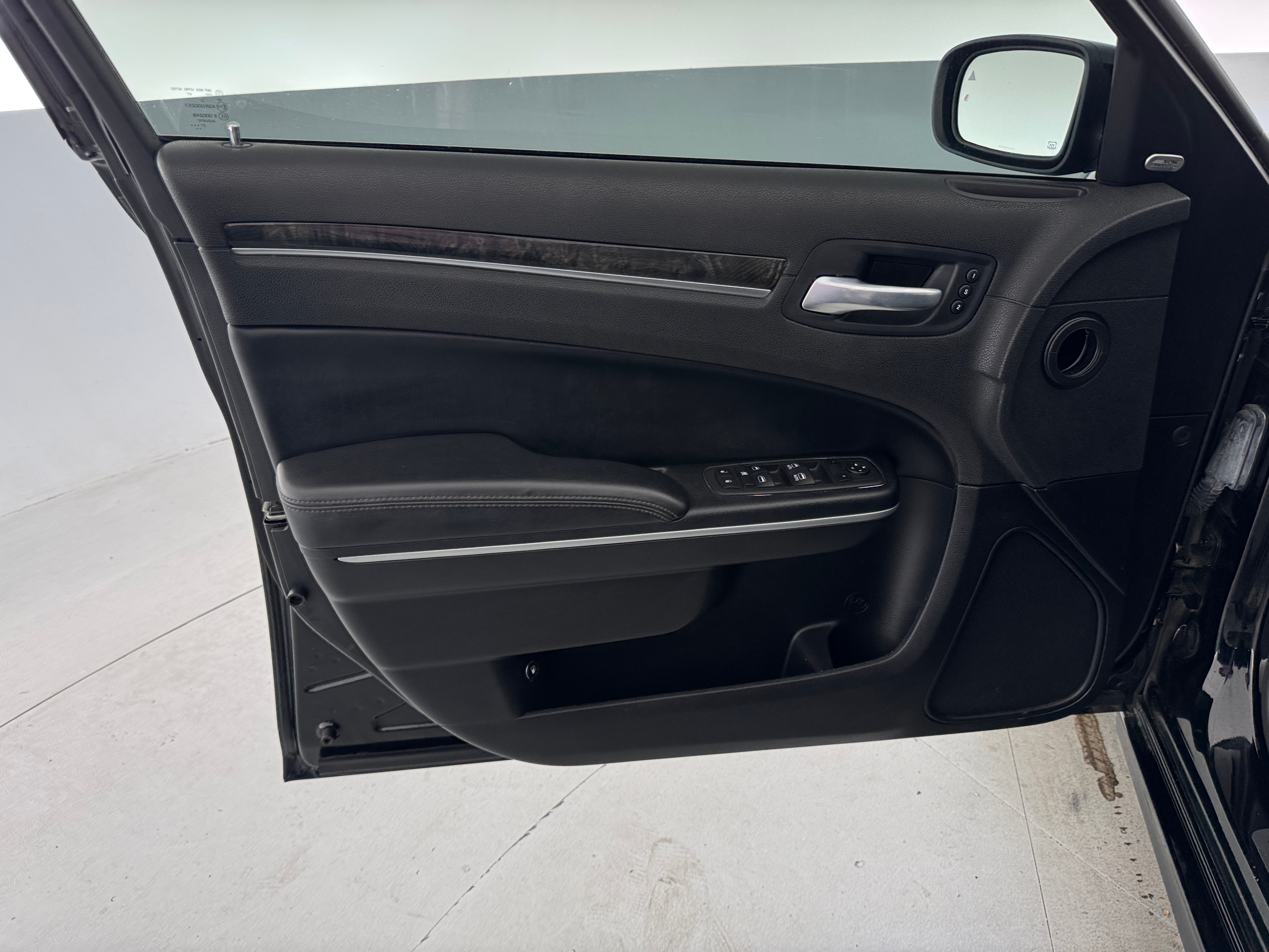 2021 Chrysler 300