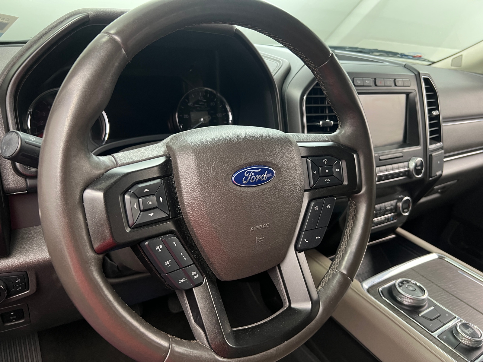 Thumbnail: 2019 Ford Expedition - 4