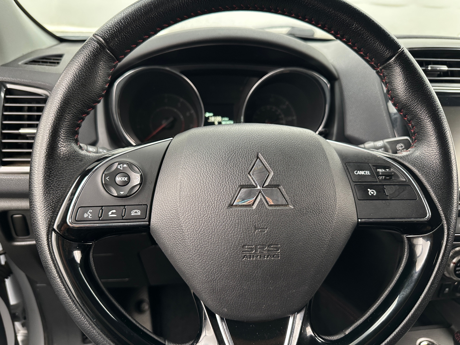 Thumbnail: 2022 Mitsubishi Outlander Sport - 5