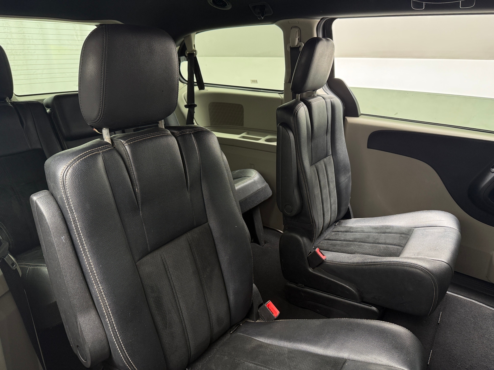 Thumbnail: 2017 Dodge Grand Caravan - 5