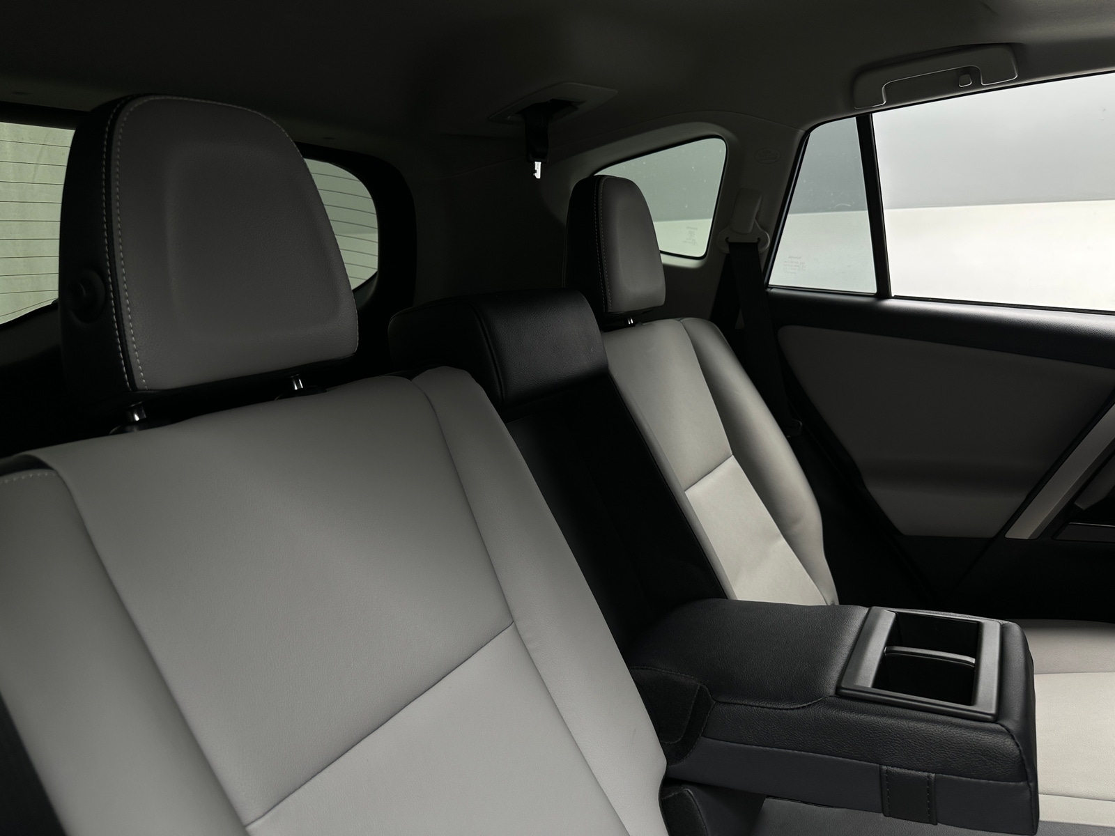 Thumbnail: 2018 Toyota RAV4 - 5