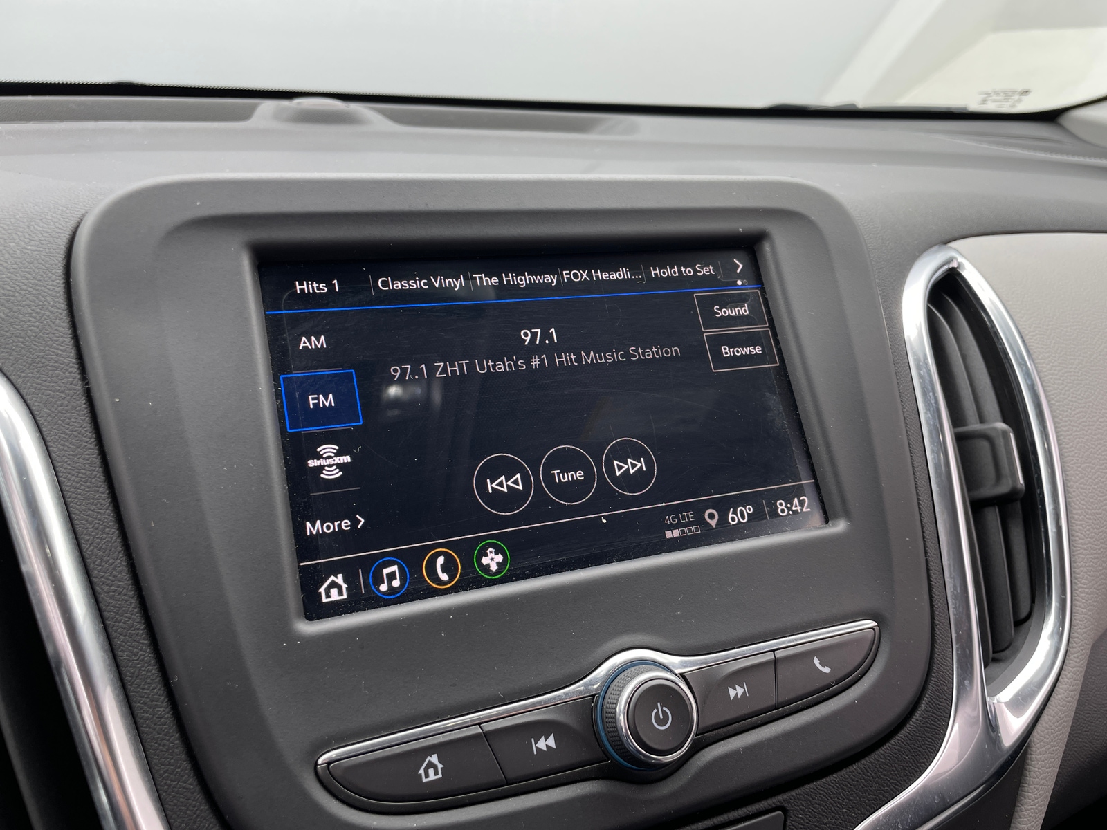 Thumbnail: 2024 Chevrolet Equinox - 4