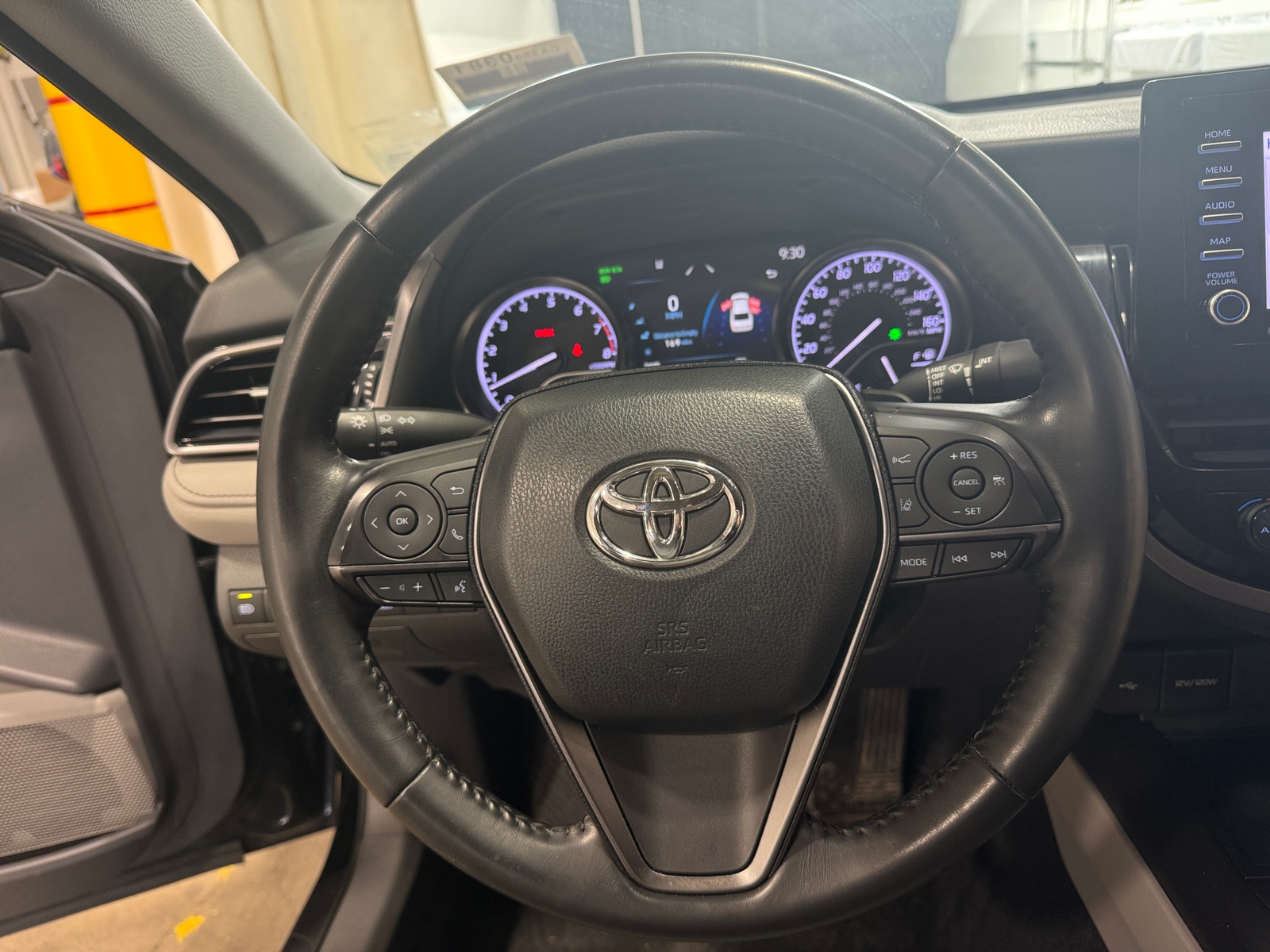 Thumbnail: 2021 Toyota Camry - 4