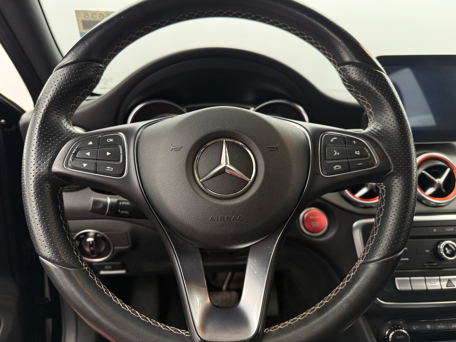 Thumbnail: 2018 Mercedes-Benz GLA - 4