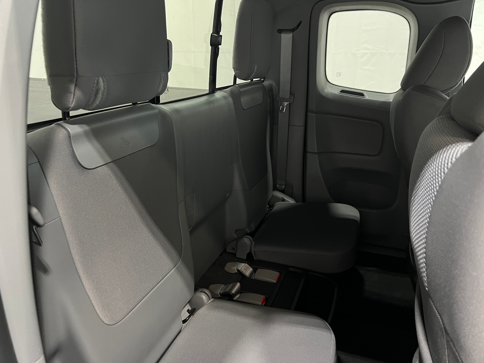 Thumbnail: 2013 Toyota Tacoma - 6