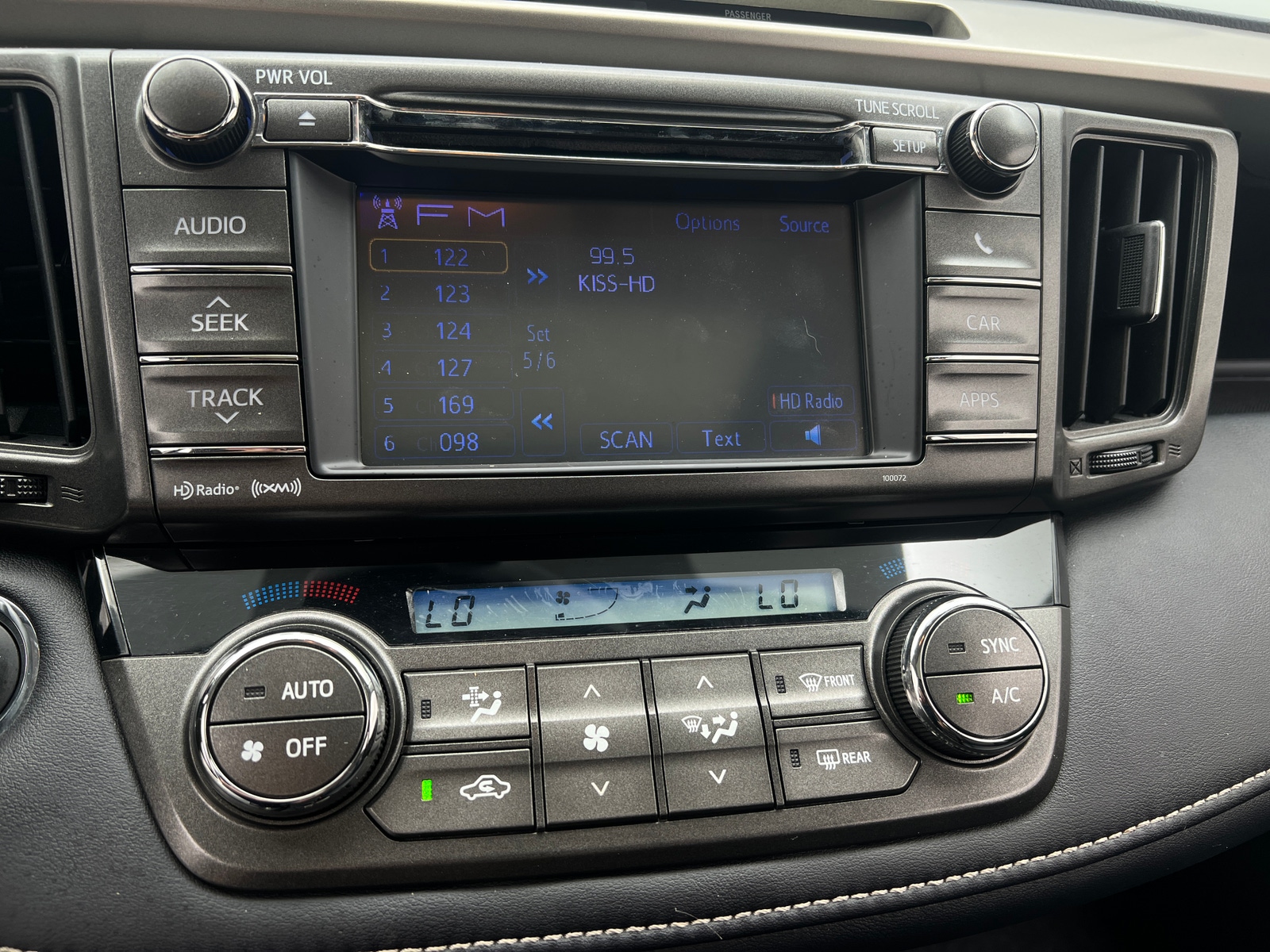 Thumbnail: 2013 Toyota RAV4 - 3