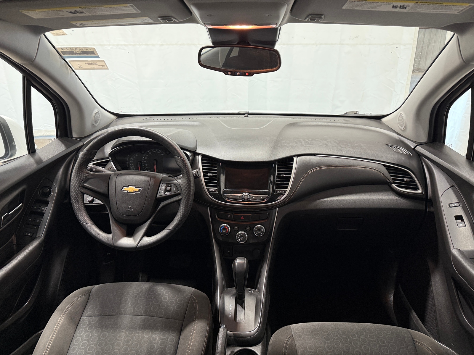 Thumbnail: 2018 Chevrolet Trax - 3