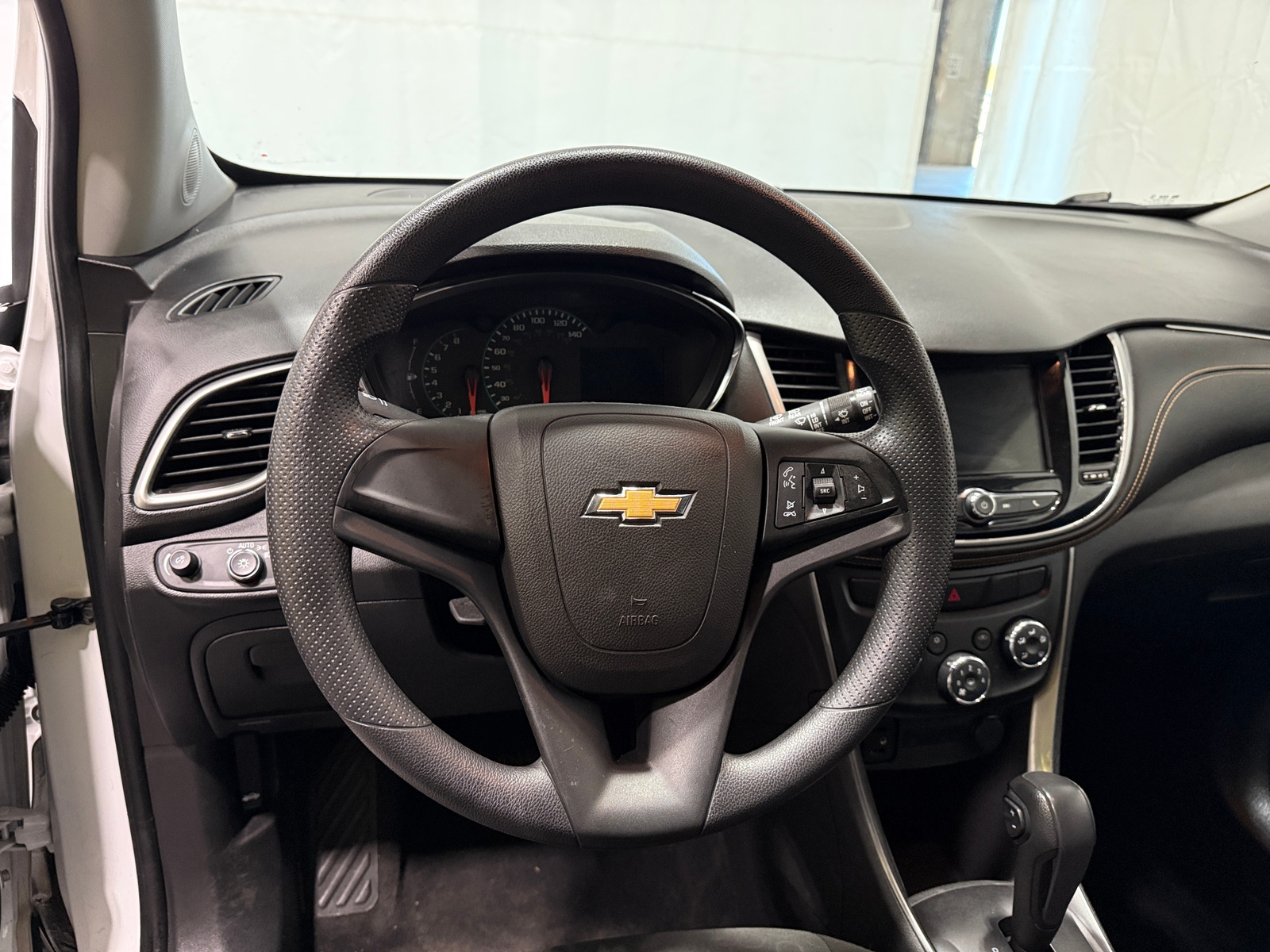 Thumbnail: 2018 Chevrolet Trax - 5