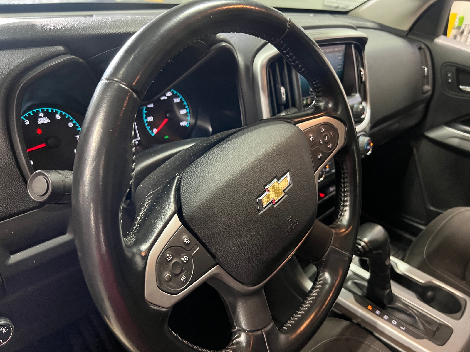 Thumbnail: 2021 Chevrolet Colorado - 5