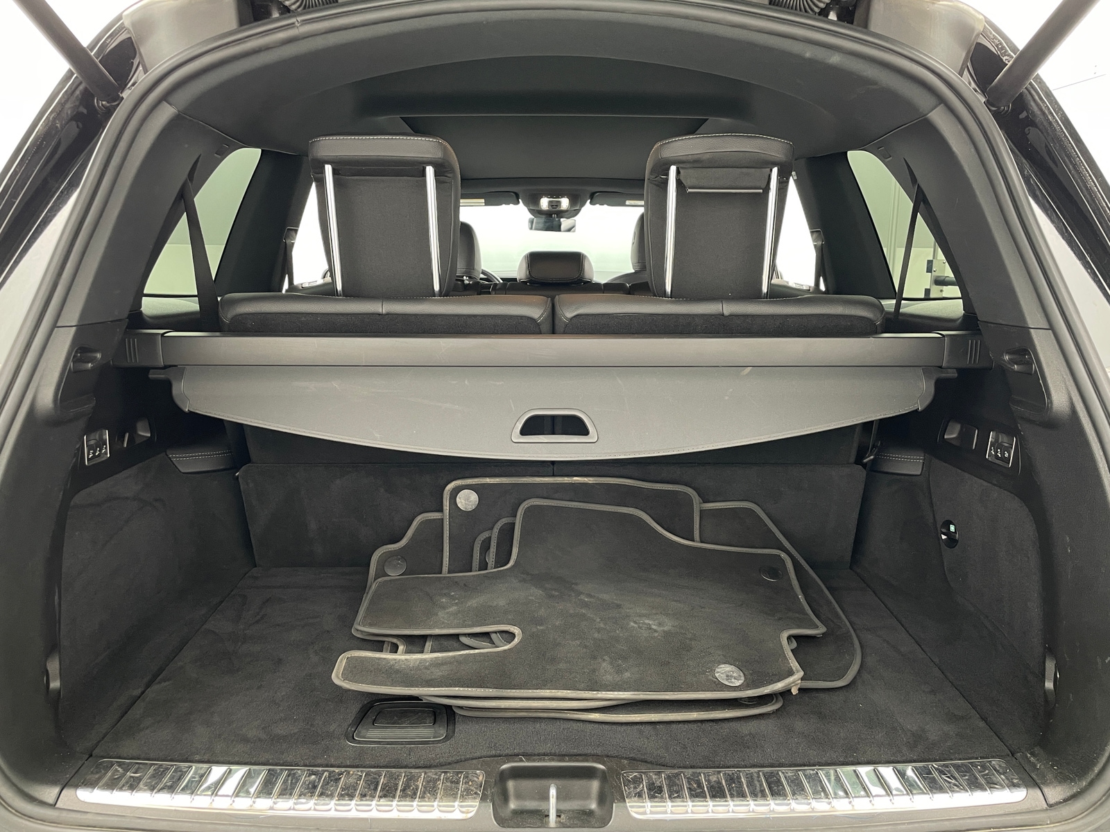 Thumbnail: 2024 Mercedes-Benz GLS - 6