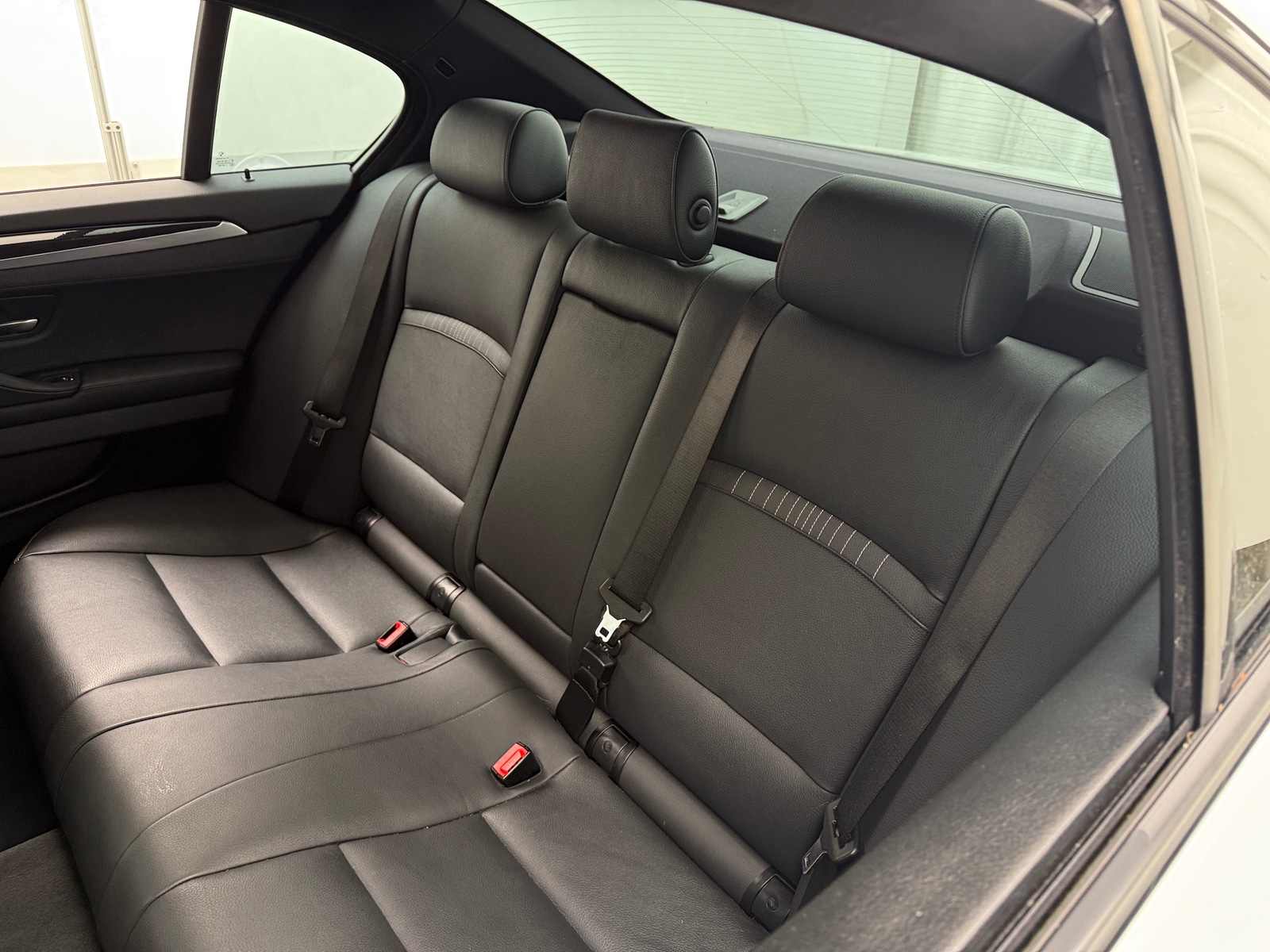 Thumbnail: 2014 BMW 5 Series - 5