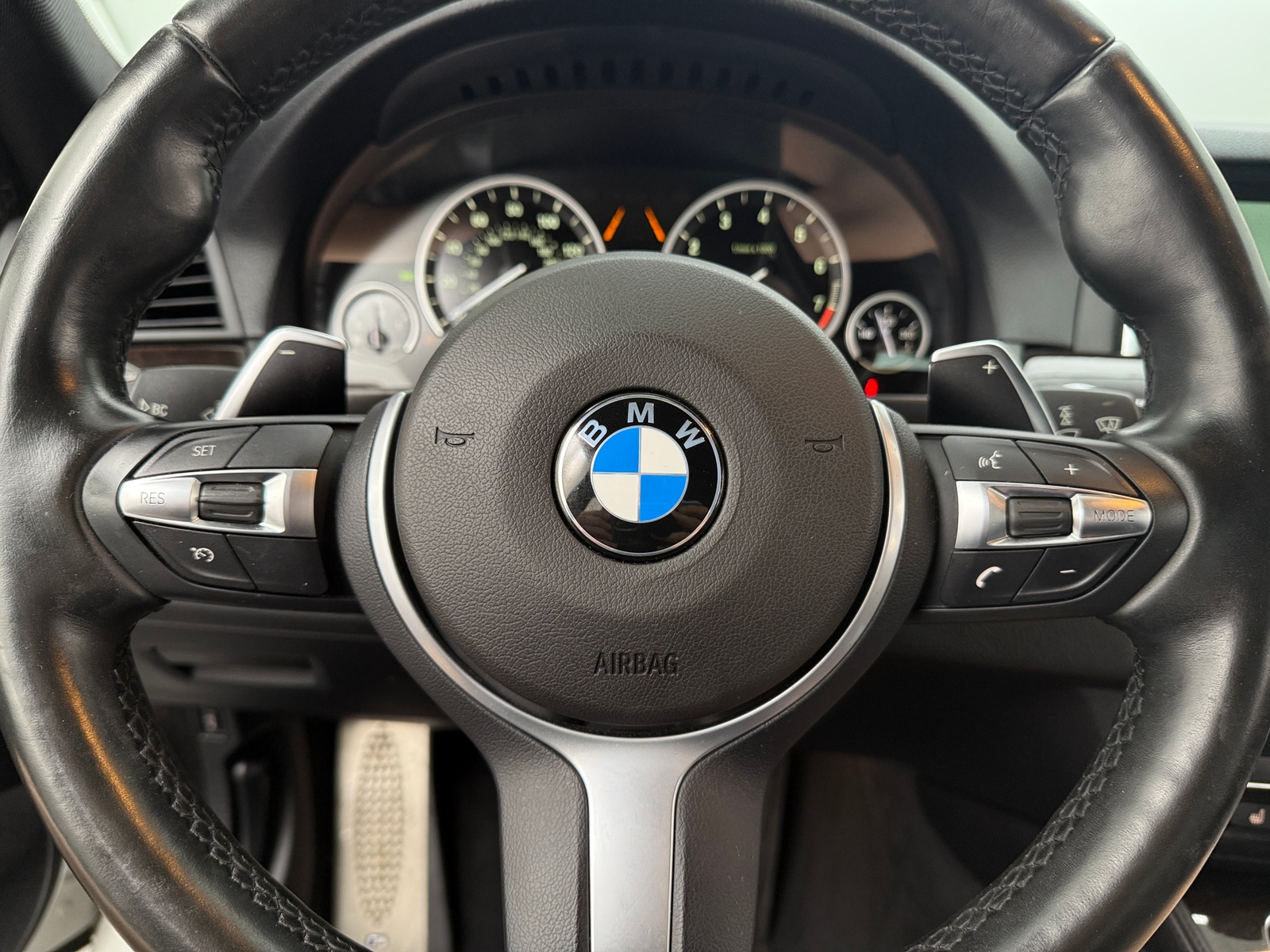 Thumbnail: 2014 BMW 5 Series - 4