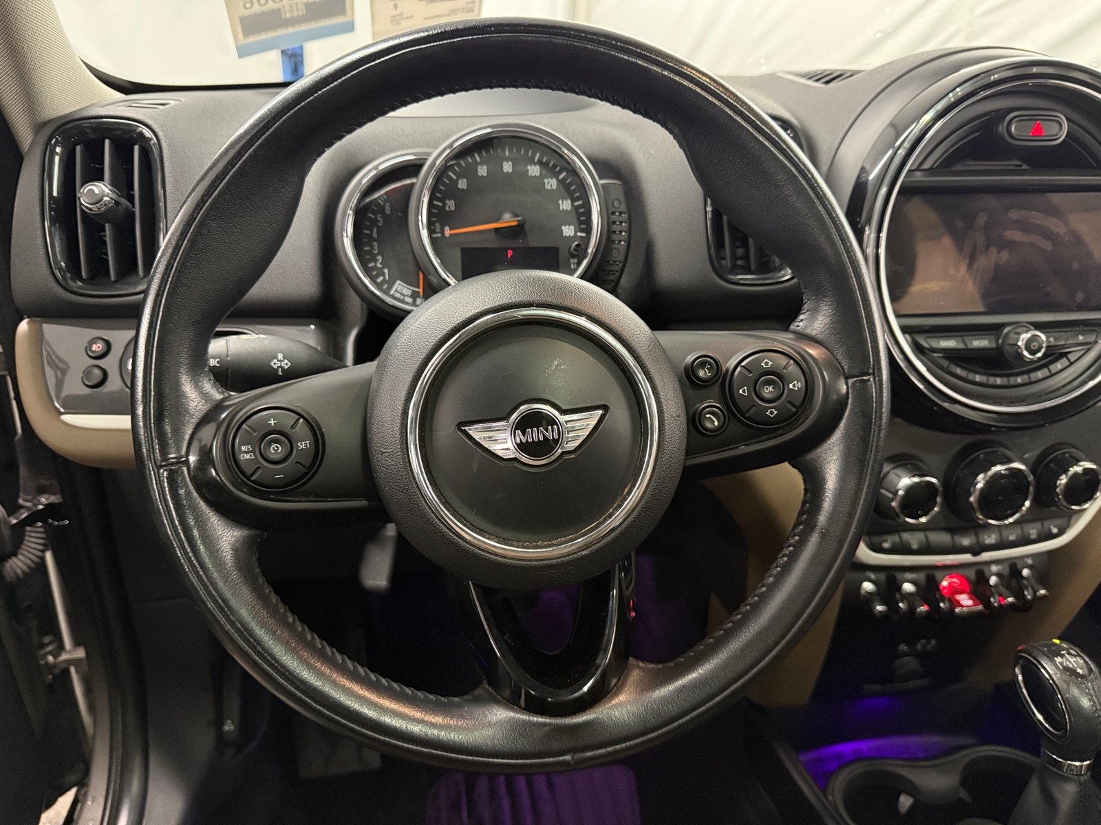 Thumbnail: 2017 MINI Cooper Countryman - 4