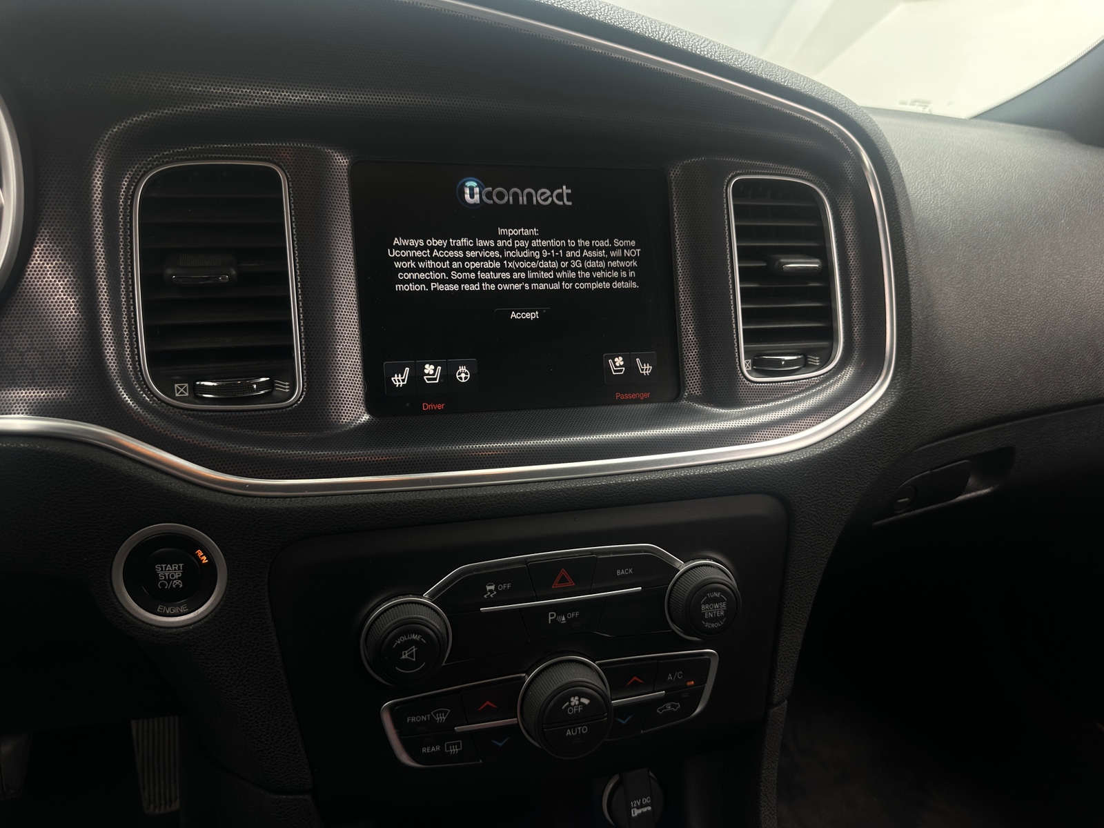 Thumbnail: 2015 Dodge Charger - 4