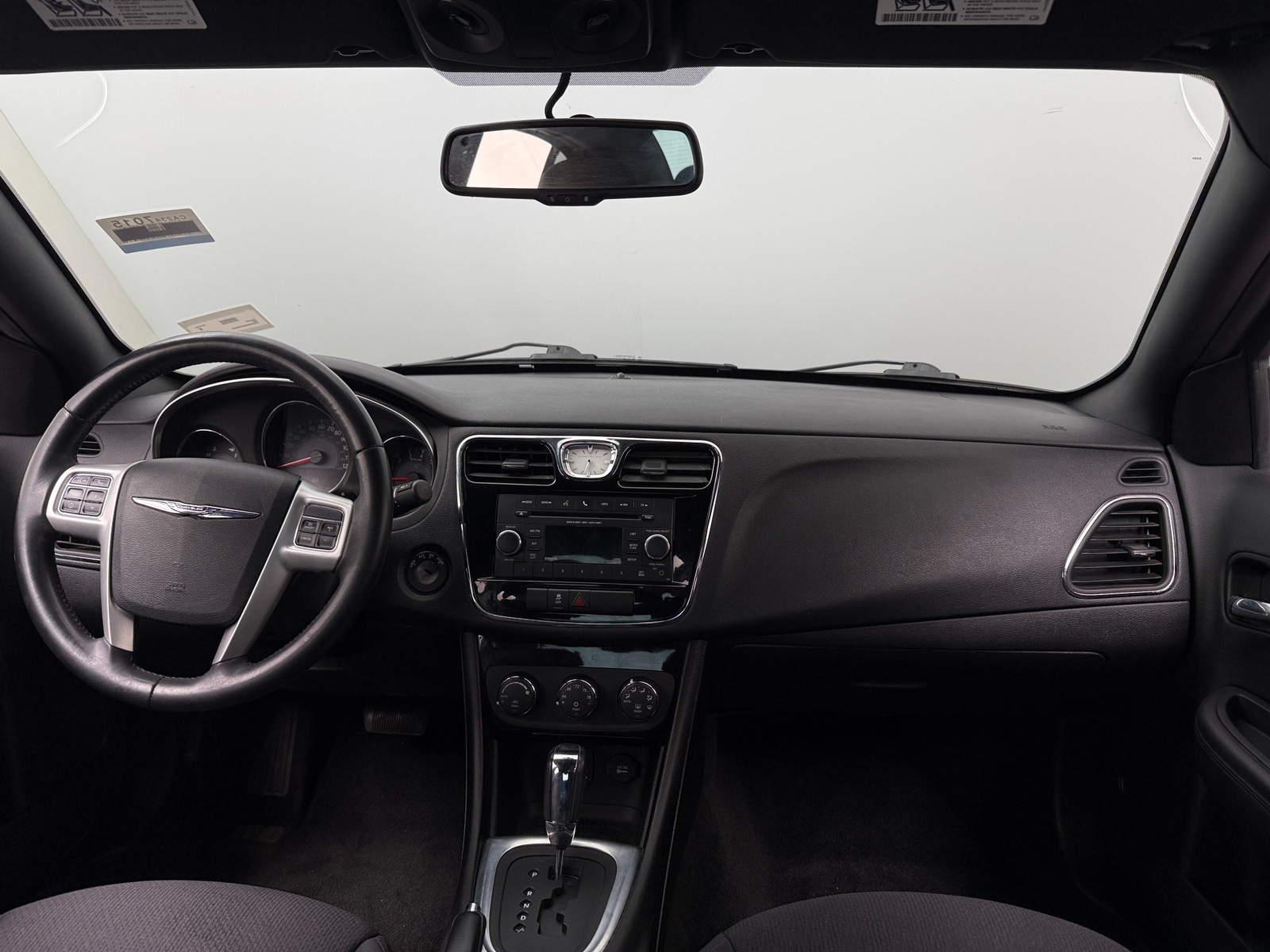 Thumbnail: 2013 Chrysler 200 - 3